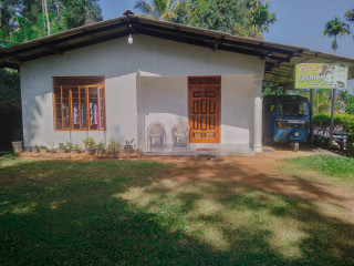 House for sale with tea land( 3bed rooms)-Urgent sale