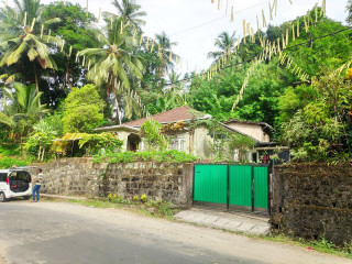 Land with House for Lease in Rattota (134 Perches)